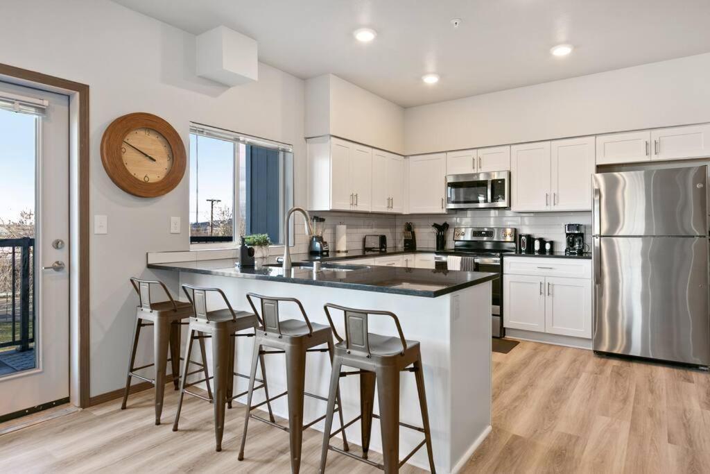 Brand New 2 Bd 2 Bth Near Dt And Perry District Appartement Spokane Buitenkant foto