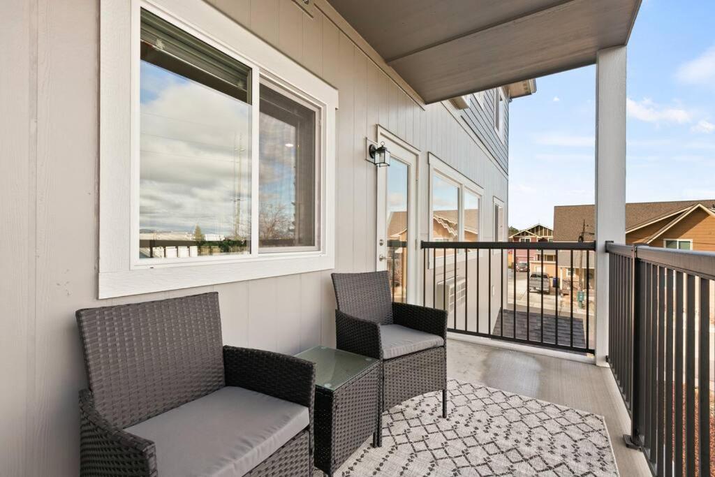 Brand New 2 Bd 2 Bth Near Dt And Perry District Appartement Spokane Buitenkant foto
