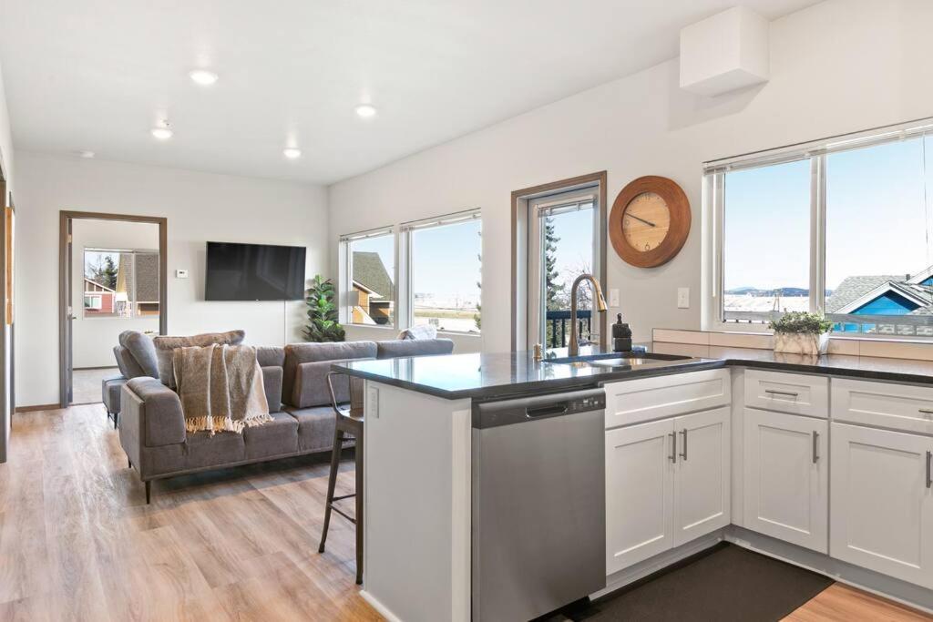 Brand New 2 Bd 2 Bth Near Dt And Perry District Appartement Spokane Buitenkant foto